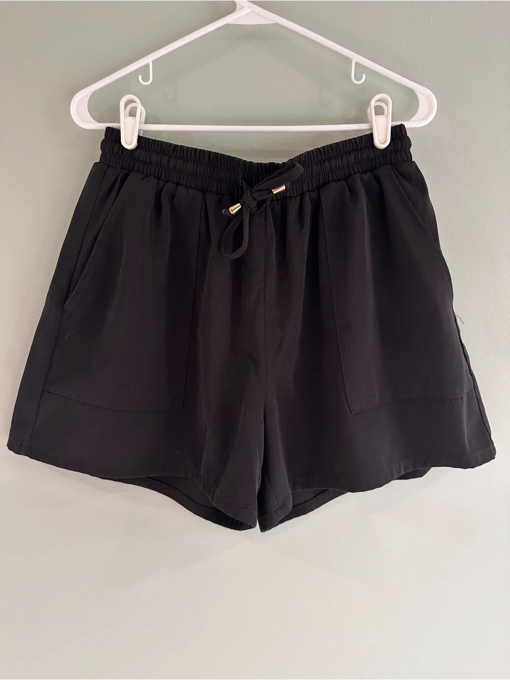 SSYS High-Rise Black Drawstring Shorts with Front Pockets